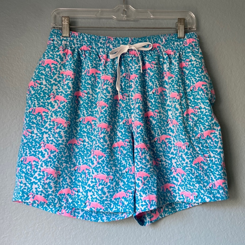 CHUBBIES- MEN'S LARGE - BLUE & PINK SHORTS